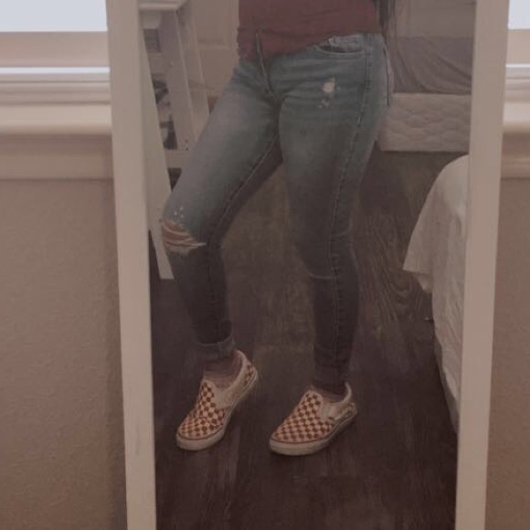 Ripped blue Levi jeans - Picture 2 of 2